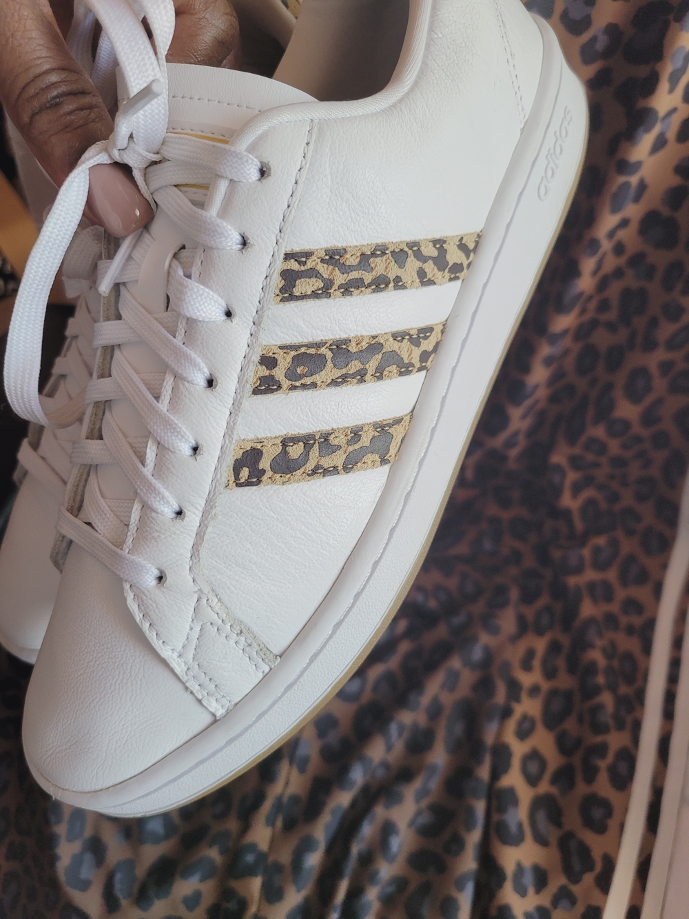 adidas Cloudfoam comfort  Leopard Stripe Sneakers 8.5M - Picture 4 of 12